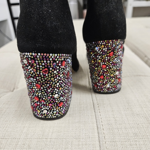 Betsy Johnson Heart Rhinestone Heels - Picture 4 of 13